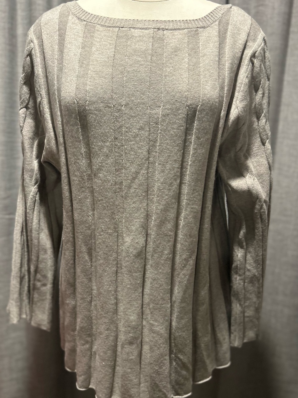 Gloria Vanderbilt Gray Vertical Ribbed Boatneck Sweater